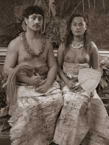 Ulugali'i Samoa; Samoan couple - Shigeyuki Kihara 2005 Courtesy of Shigeyuki Kihara and Sherman Galleries, Sydney.