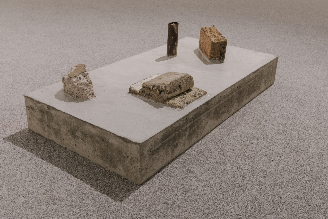 Image: Sam Towse, Speckled skin, loose stones (detail), 2022. Concrete, steel, polystyrene, rocks, bricks and concrete detritus. Photo by Nancy Zhou.