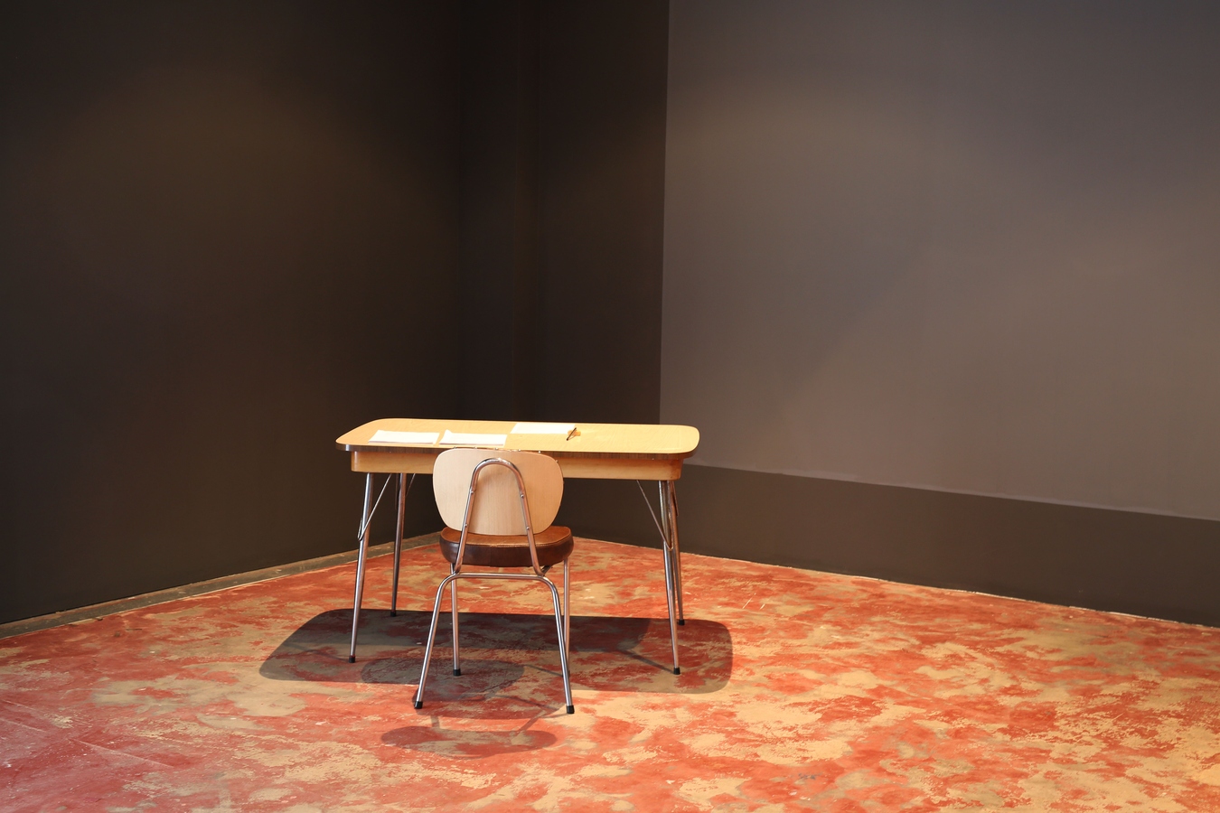 Table with annotated text works selected by Fayen d’Evie and Caitlin Patane, 2016. Image: Daegan Wells.