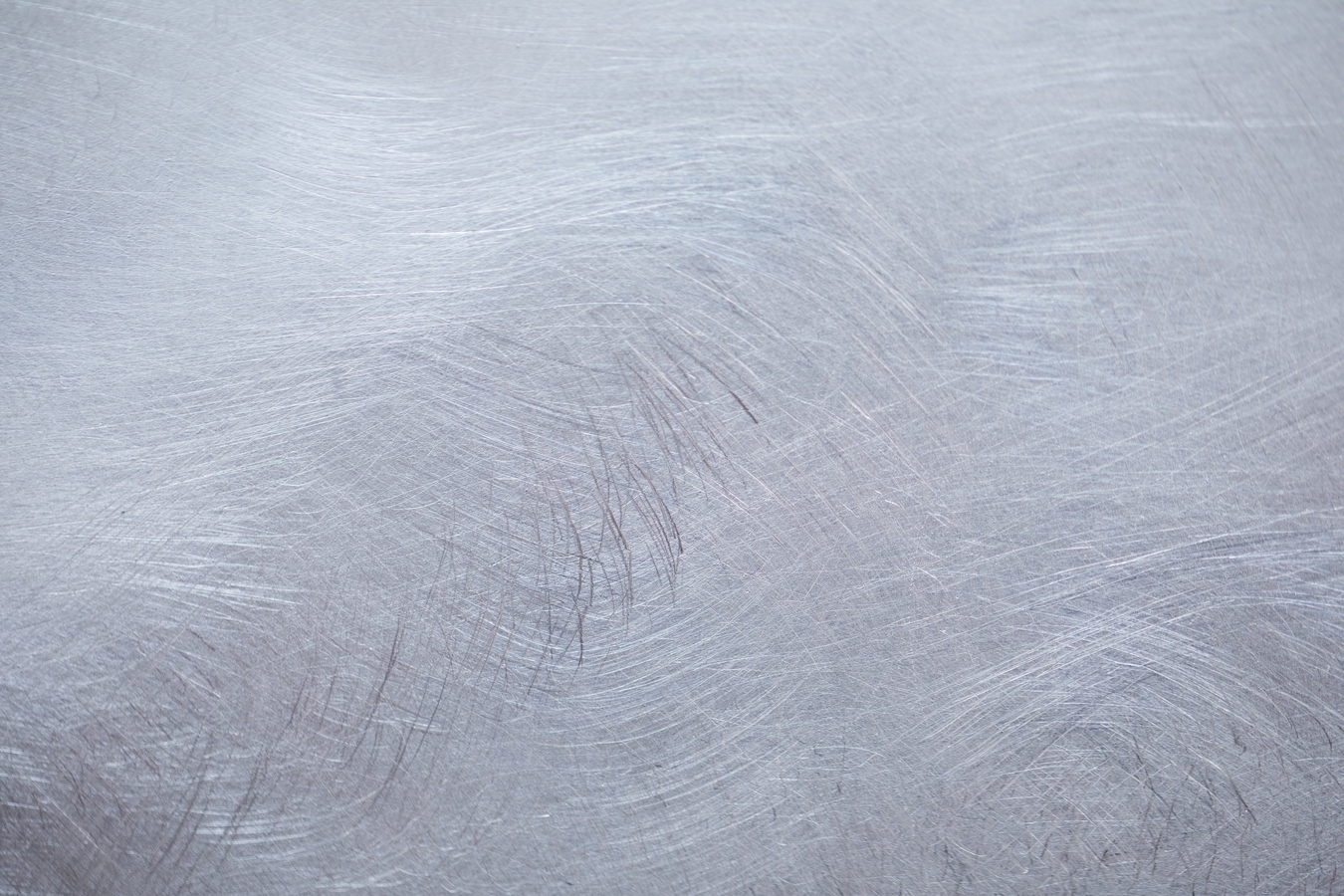 Image: Josephine Jelicich, Cloudy day (detail), folded and brushed aluminum with rivets, 2020. Photo: Janneth Gil.